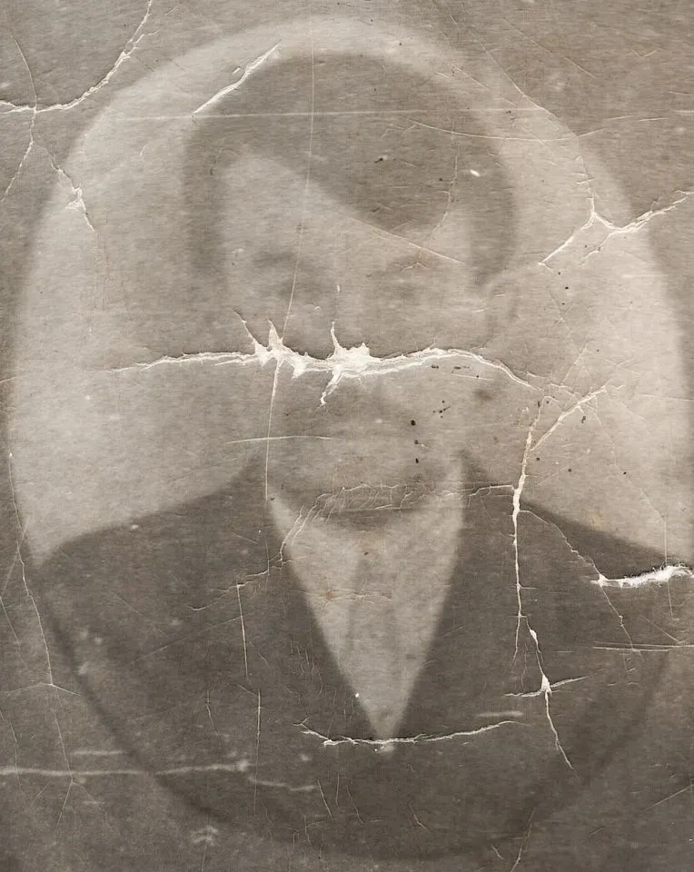 Лицо, Спасенное Временем: Возвращение Достоинства