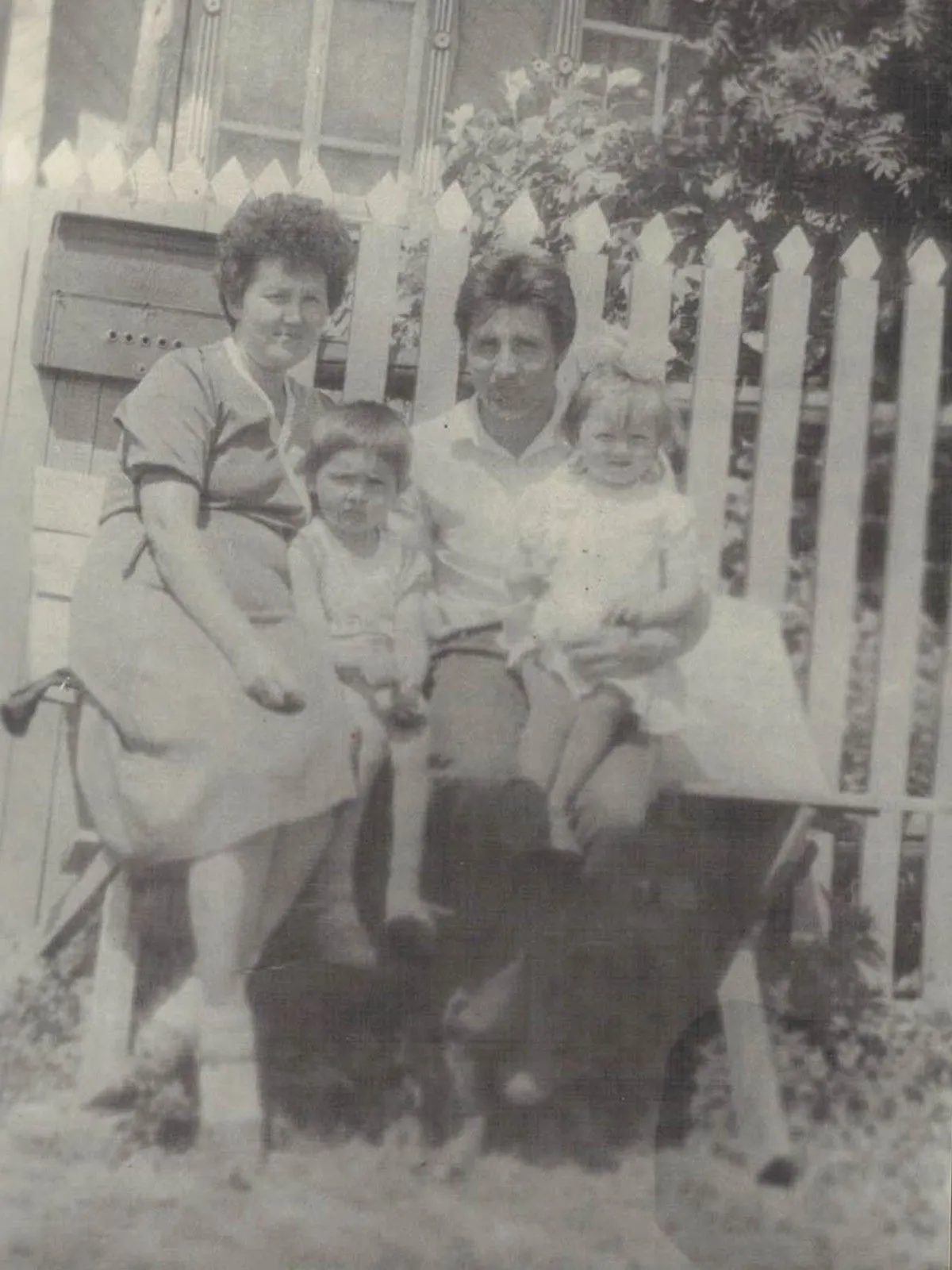 Солнечное Эхо: Воссозданный Семейный День