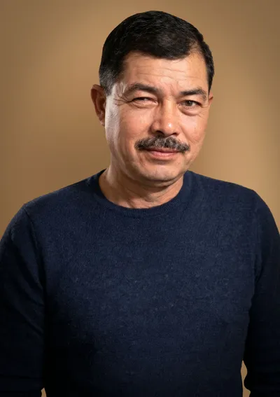 Восстановление портрета на памятник из снимка на телефон