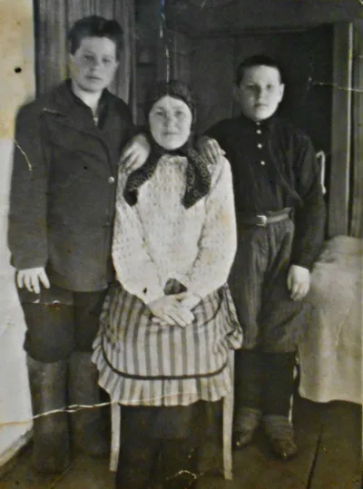 Эхо Домашнего Очага: Ожившие Лица Прошлого