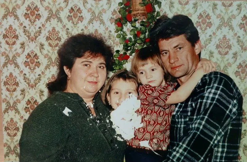 Возрождение наследия: Восстановление утраченной части лица на фото