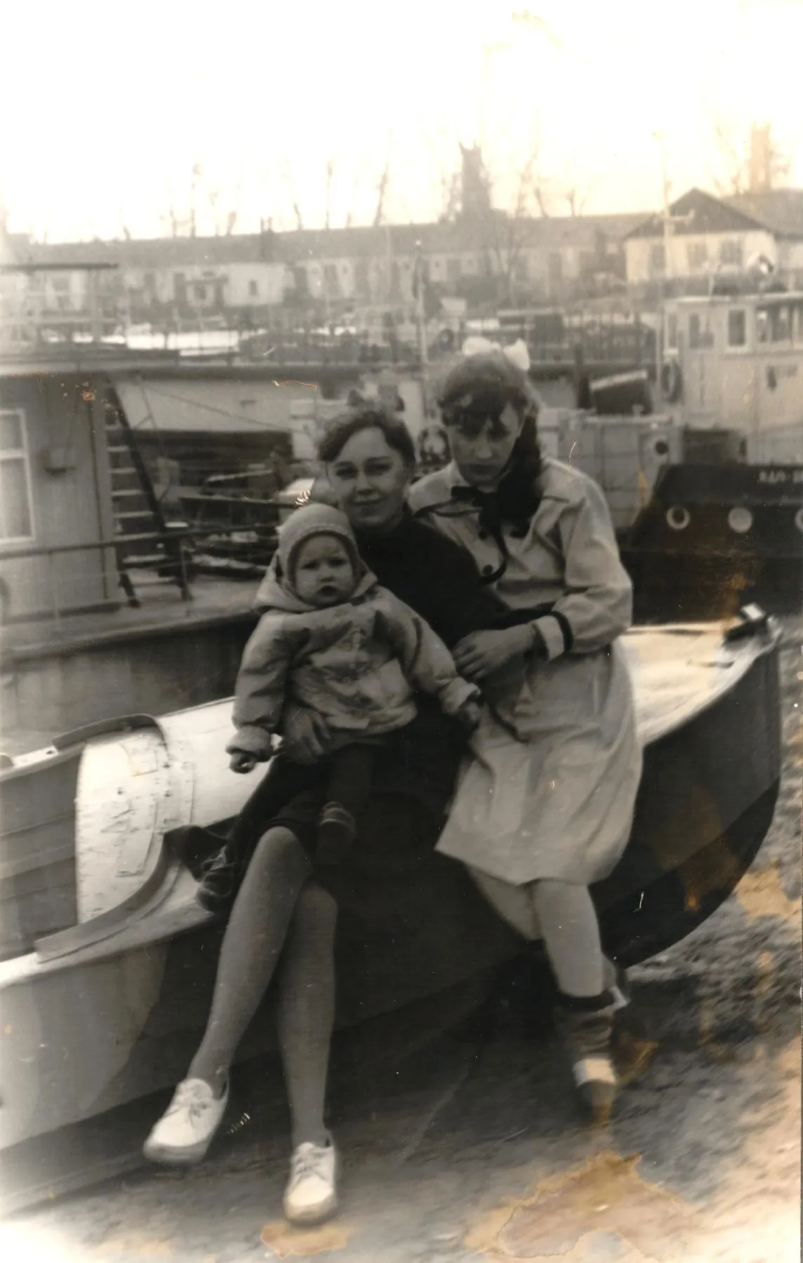 Причал памяти: Вторая весна семейного альбома